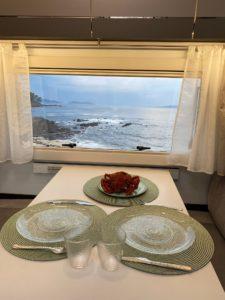 mesa-comida-con-vistas